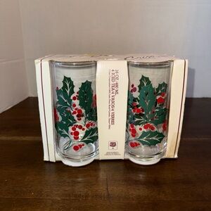 NEW Vintage Crisa Christmas Holly & Berries 16oz Glasses Set Of 4